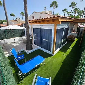 https://chalet-luxury-with-privacy-and-jacuzzi.in-canary-islands.com