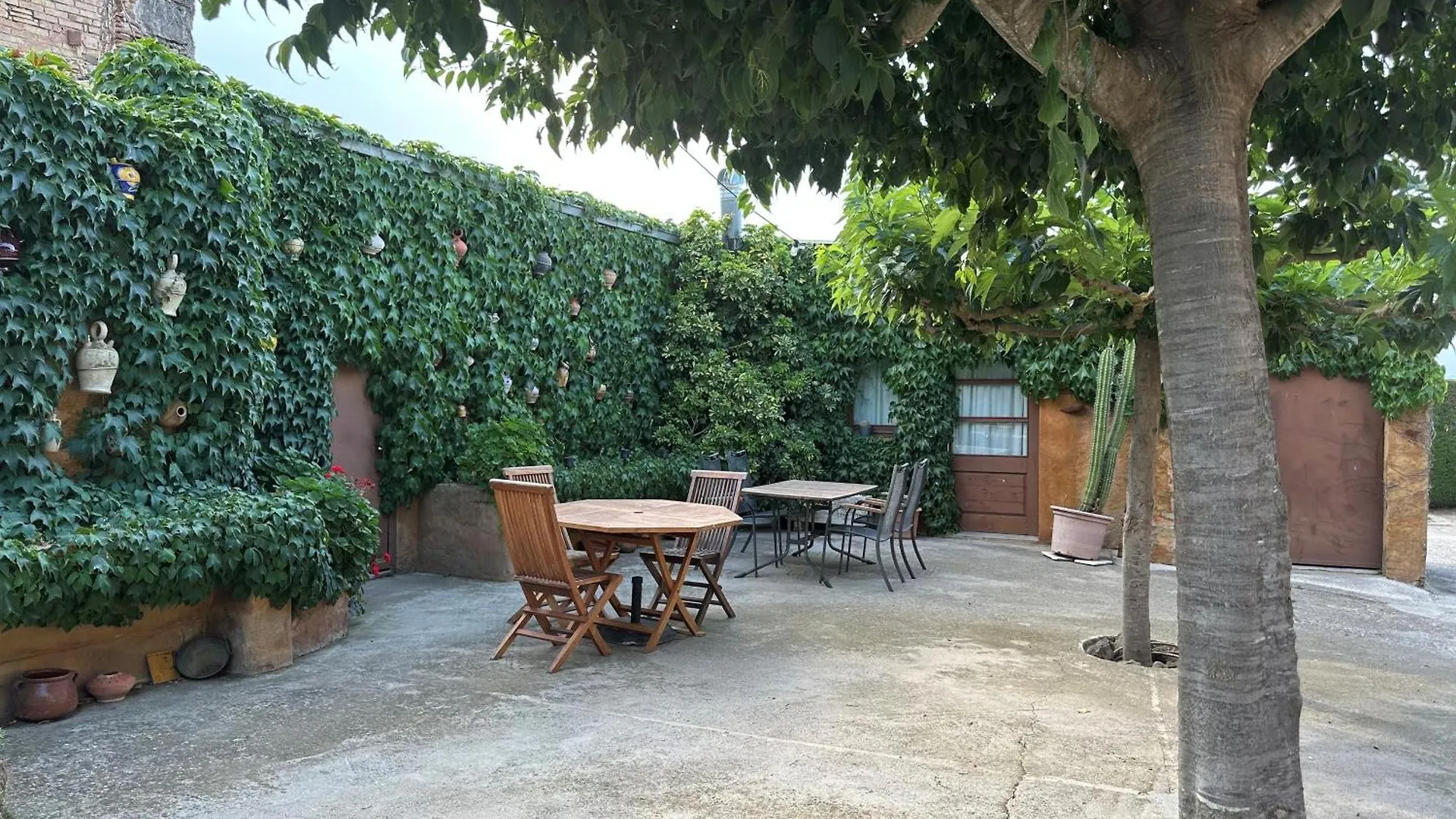 Turisme Rural Can Genis Guest House Peralada 0*,